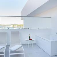 Junior Suite (2 Adults)