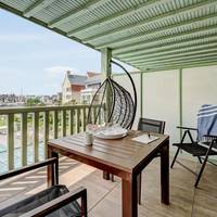 Standard One-Bedroom Apartment with Terrace - Port View (4 People)