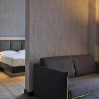 Moxy Family Sleeper, Larger Guest room, 1 Queen, Sofa bed