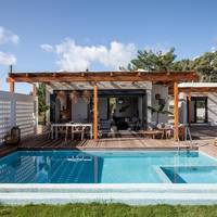Villa - Beach Front