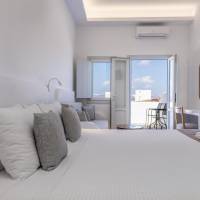 Cape Paradise Suite with Outdoor Hot Tub Volcano and Caldera View