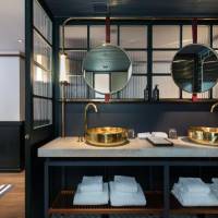 Room #28069440