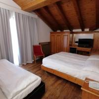 Triple Room with Mountain View