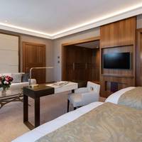 Opera Deluxe Twin Room