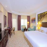 Superior King Room, Partial Sea View, 100 AED SPA Voucher & 200 AED Oriana Clinic Voucher