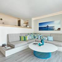 Resort Suite with Sea View
