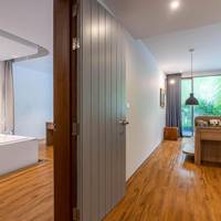 Deluxe Connecting Room