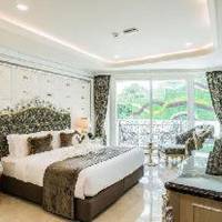 Room #387642110