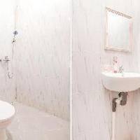 Room #439618607