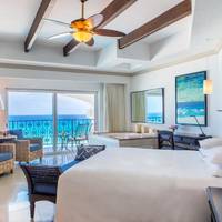 Zilara Ocean Front Junior Suite King