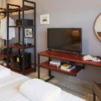 Room #372655750
