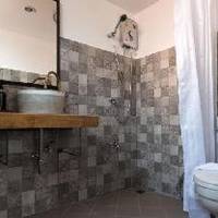 Room #165685321