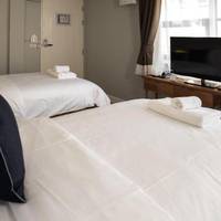 Room #165685336