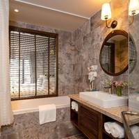 Room #475156419