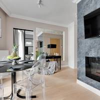 Deluxe Apartment A19