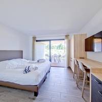 Standard Studio with Acces to Shared Pool (2 people)