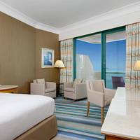 Deluxe Room with 1 King Bed and Sea View