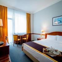 Superior Double or Twin Room with Mountain View