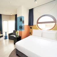 Corner King Room