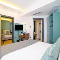 Triple Room with Pool View