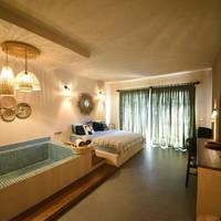 Suite with Garden View