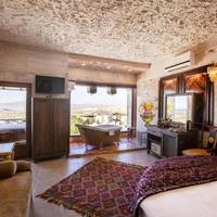 Junior Suite with Mountain View