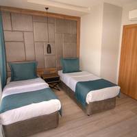 Deluxe Family Suite