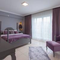 Quadruple Room with Mountain View