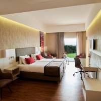Superior Family King Room with Sea View - Non-Smoking