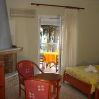 Studio (3 Adults)