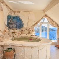 Deluxe Suite with Sea View