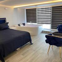 Double Room with Spa Bath