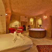 Deluxe Suite with Spa Bath