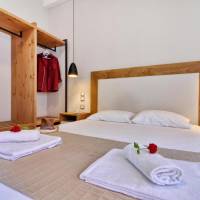 Studio (2 Adults)