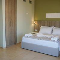 Deluxe Double Room with Pool View