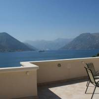 Studio (terrace and sea view)