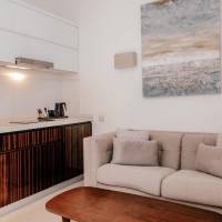 Queen Studio with River View