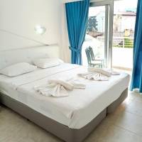 Suite with Garden View