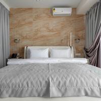 Deluxe Double Room with Spa Access