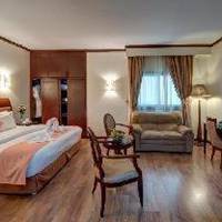 Room #6904744