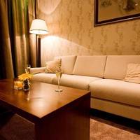 Room #2936068
