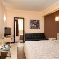 Room #2931935
