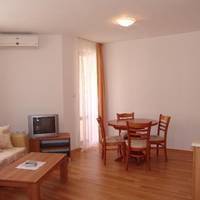Room #53776306