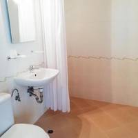 Room #53776307