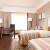 Deluxe Room City View Twin Bed