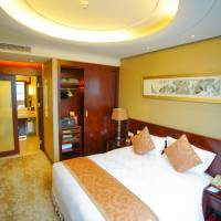 Family Suite (3 Adults)