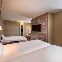 Junior Suite with One King Bed and Sofa