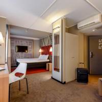 Junior Suite with Twin Beds and Sofa