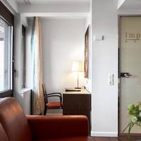 Room #2200590