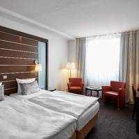 Room #2200594